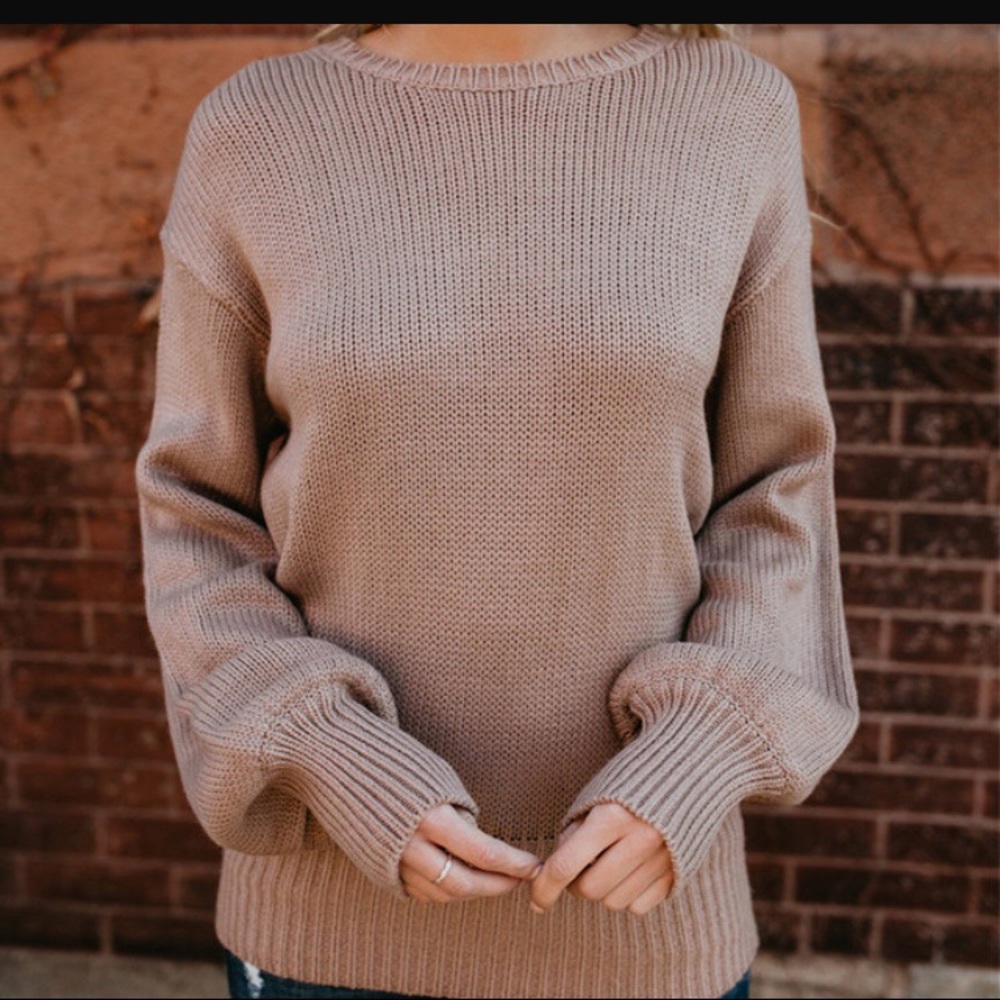 🌟ONLY 1 LEFT🌟Backless Bow Tie Sweater - Picture 4 of 5